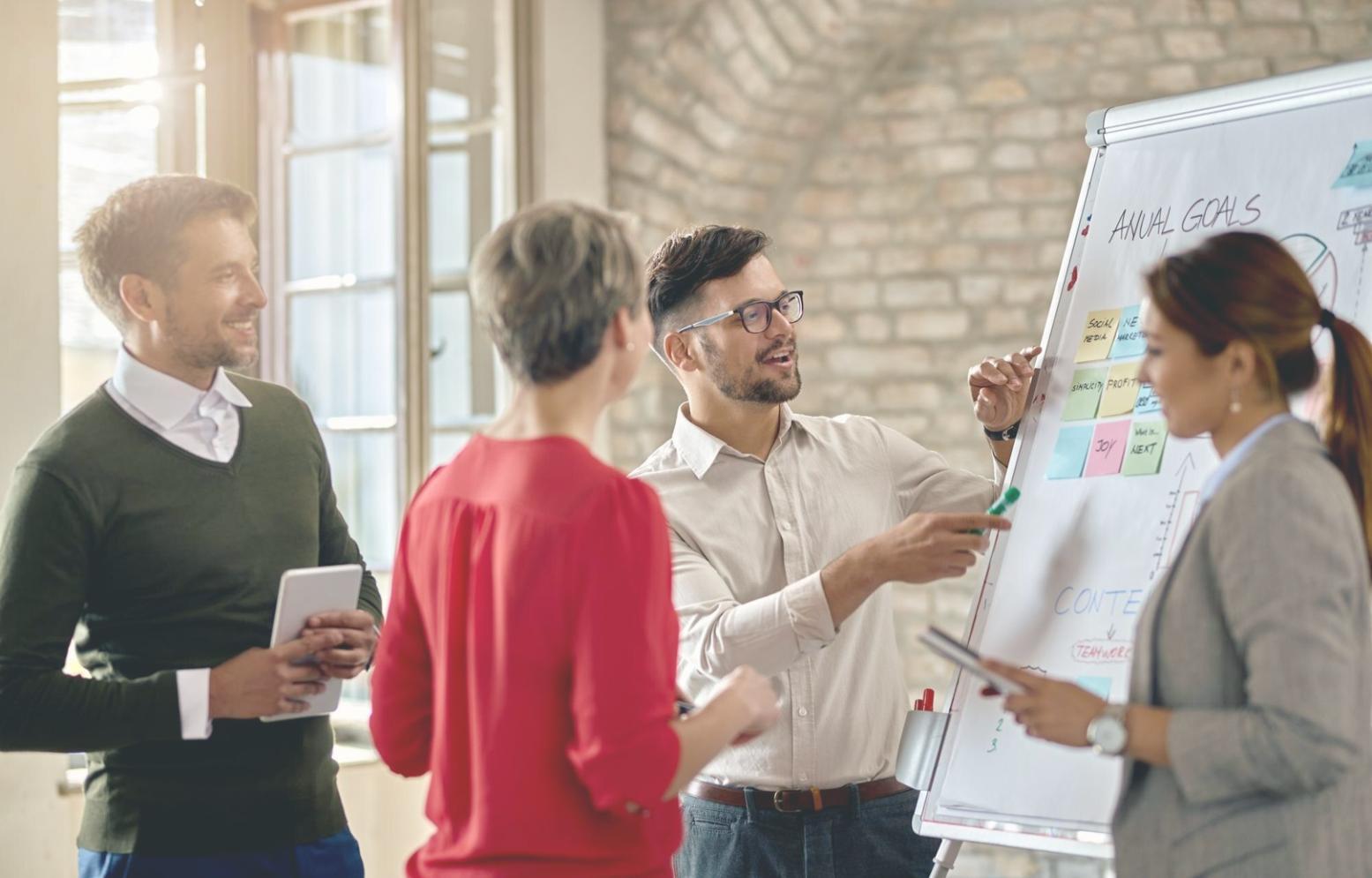Espacio formativo moderno para programas de valoración financiera